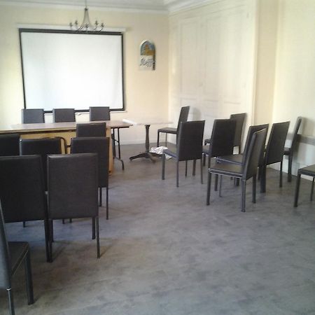 לובייה Hotel De Rouen מראה חיצוני תמונה
