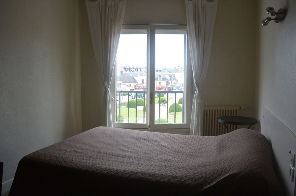 לובייה Hotel De Rouen מראה חיצוני תמונה